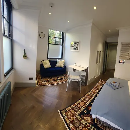 Boutique Linden Gardens 1St Floor And Loft Apartments London Exterior photo