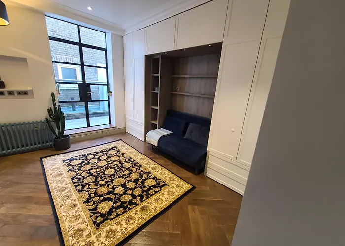 Boutique Linden Gardens 1St Floor And Loft Apartments