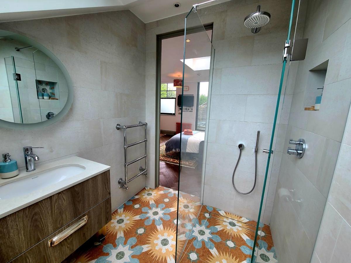 Appartamento Boutique Linden Gardens 1st Floor And Loft Londra
