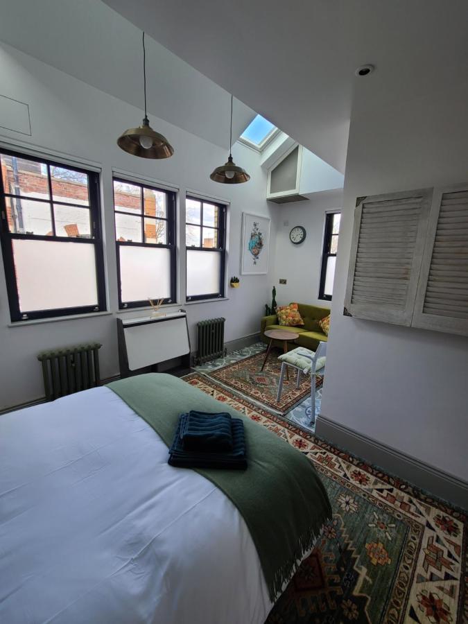 Boutique Linden Gardens 1st Floor And Loft Appartamento *